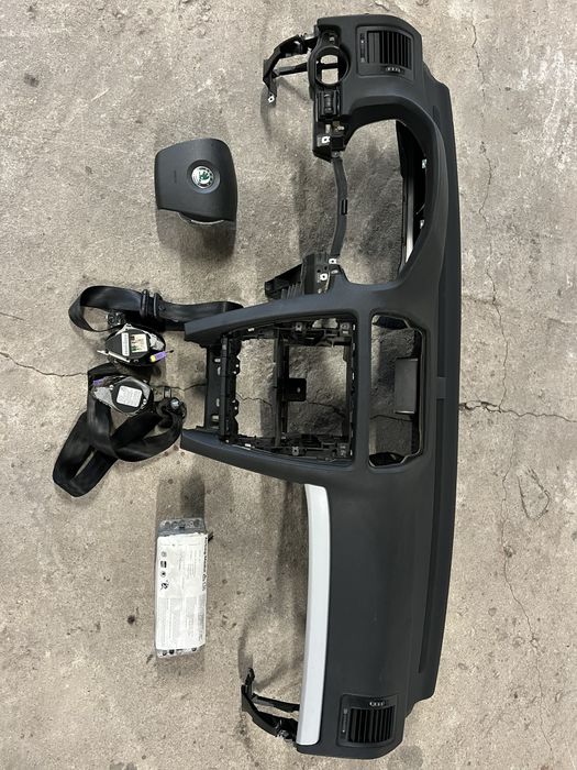 Арматурно табло Skoda Octavia