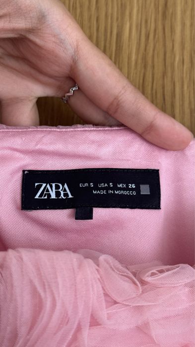 Розовое платье Zara