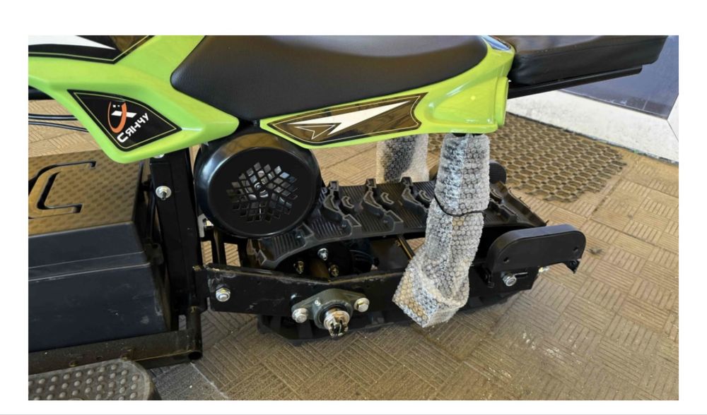 Электрический снегоход с матором