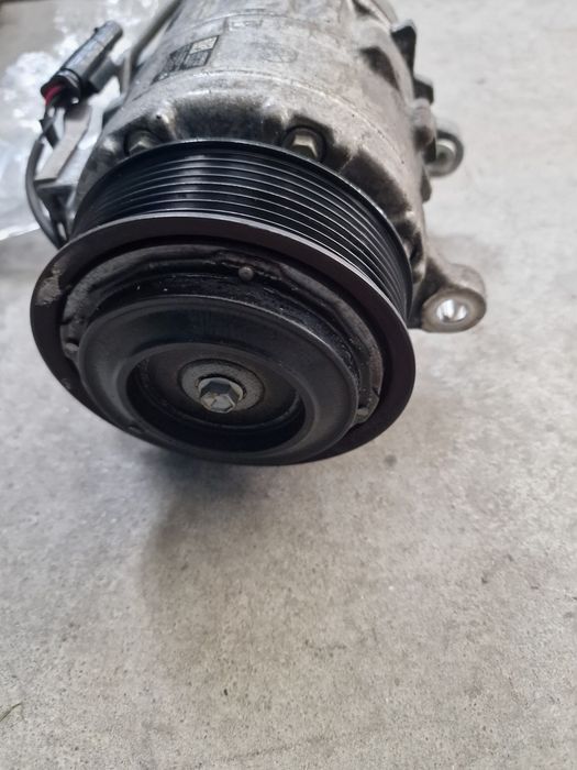 Compresor ac clima mild hybrid 7948806 bmw g30 g31 g11 g12 g05 g06 g07 g15 g16 b47 b57 lci