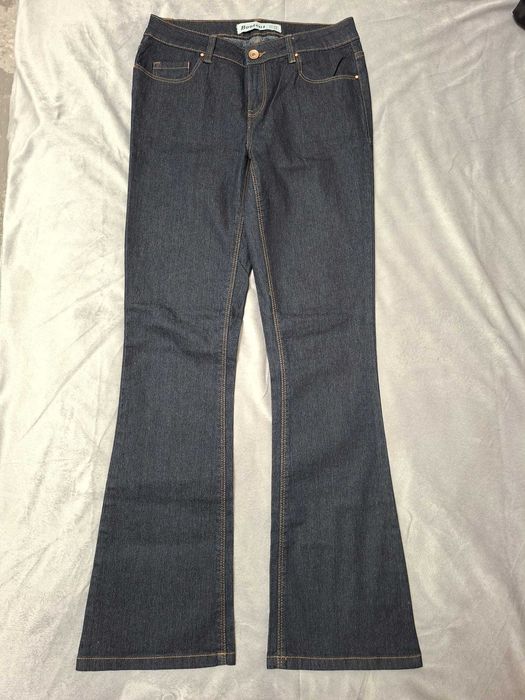 Blugi dama evazati NEW LOOK marimea 38