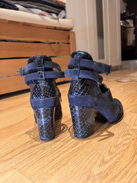 Botine piele întoarsă