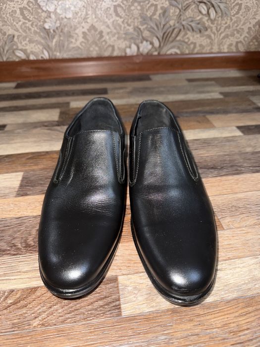 Продам новый туфли