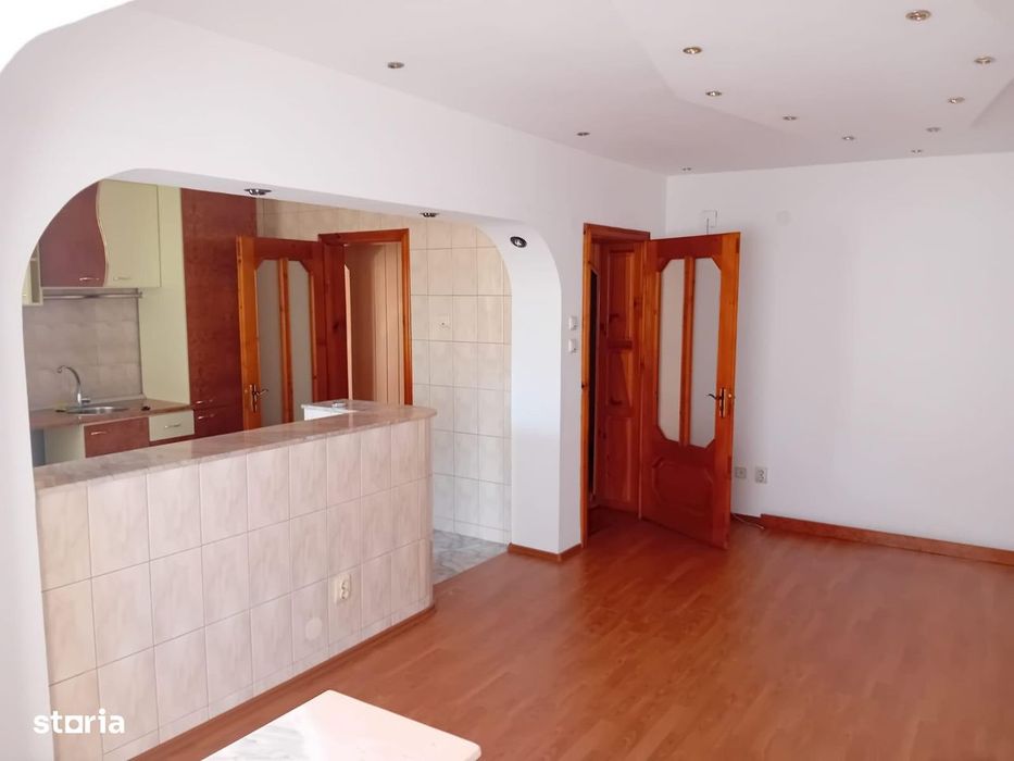 Apartament 3 camere, Bd. Belvedere, Etaj 2, 2 băi și 2 balcoane