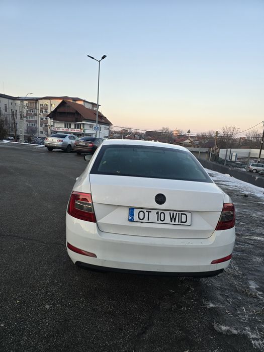 Vând Skoda Octavia 3