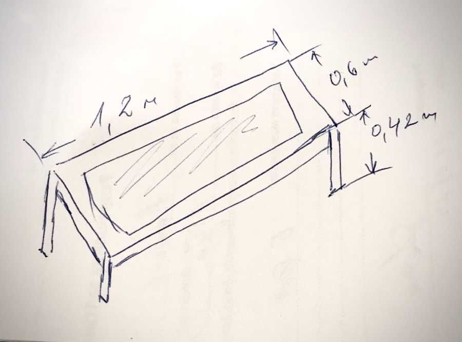Масивна маса за хол със стъкло