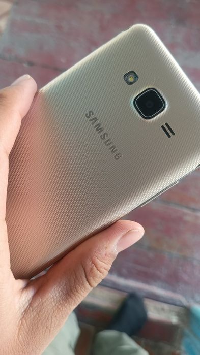 Предаю телефон все роботае