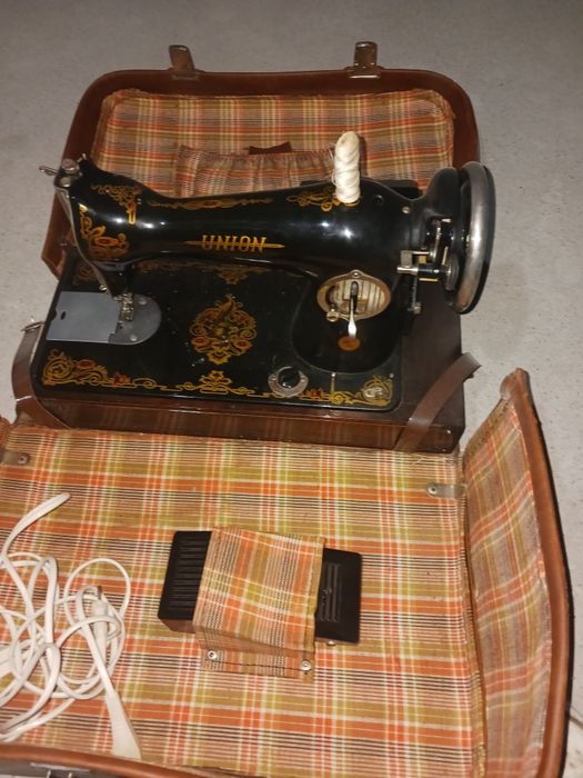 Mașina de cusut.