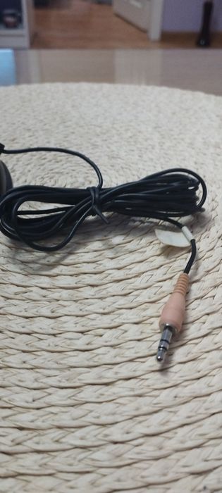 Микрофон Genius за компютър