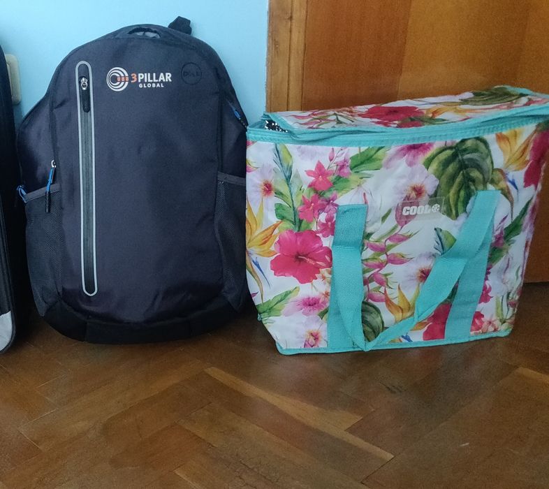 Rucsac dell și geantă termoizolantă