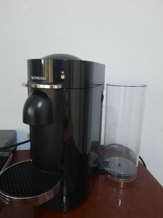 Кофемашина Nespresso Vertuo Plus