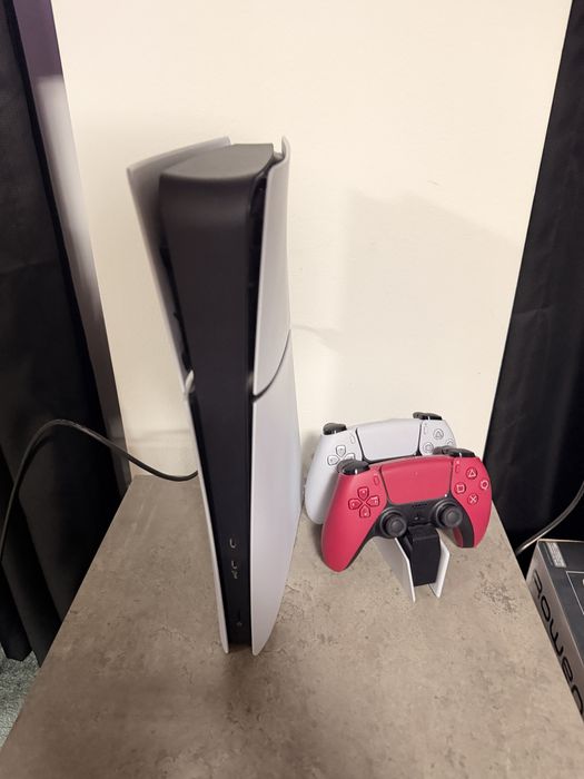 Ps5 + 2 controllere + dock incarcare