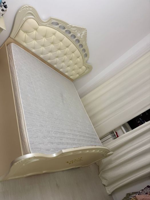 Продается двухспальный кровать