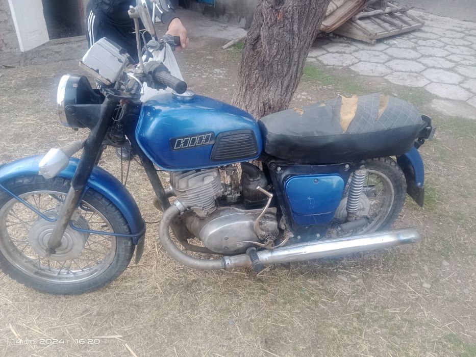 Мотоцикл ИЖ  мотор кап ремонт