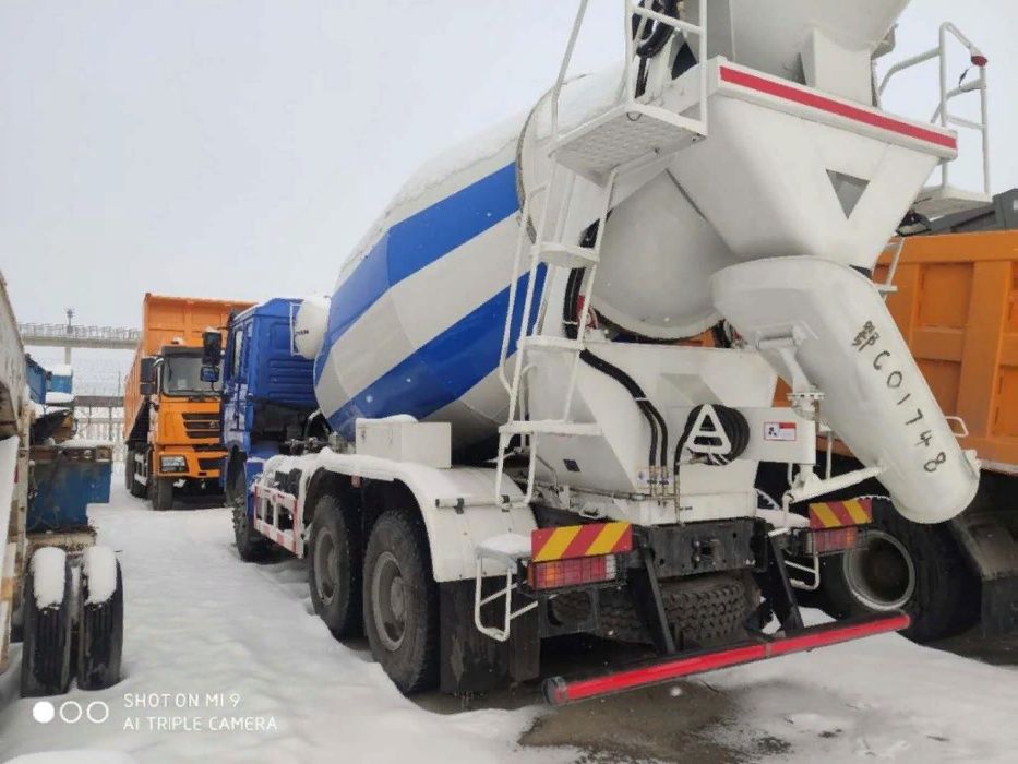 Шины шакман. Shacman f3000 миксер. Шакман миксер 10куб. Шакман миксер 20 кубов. Шакман автобетоносмеситель оранжевый цвет 8x8.