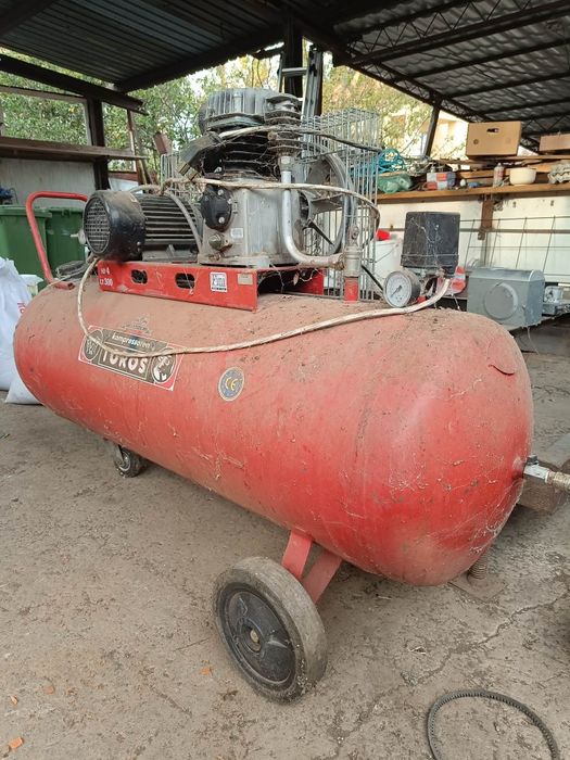 Въздушен компресор