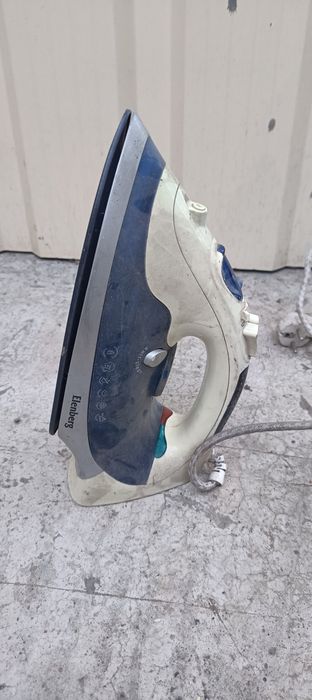 Утюг  продам 3 шт за 15 000
