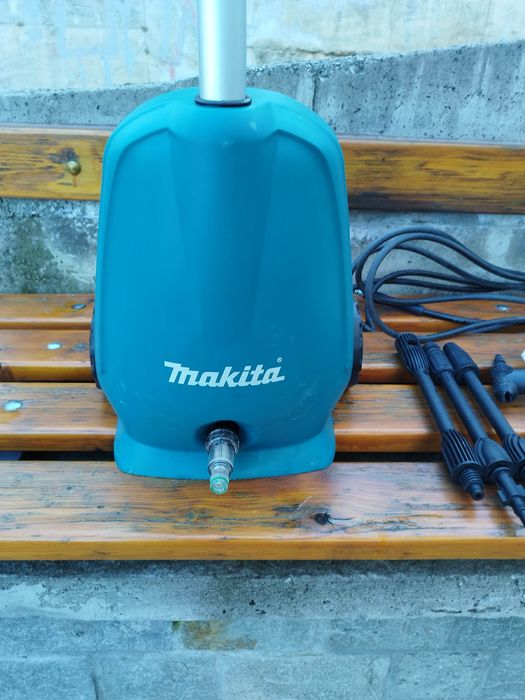 Водоструйка MAKITA HW102