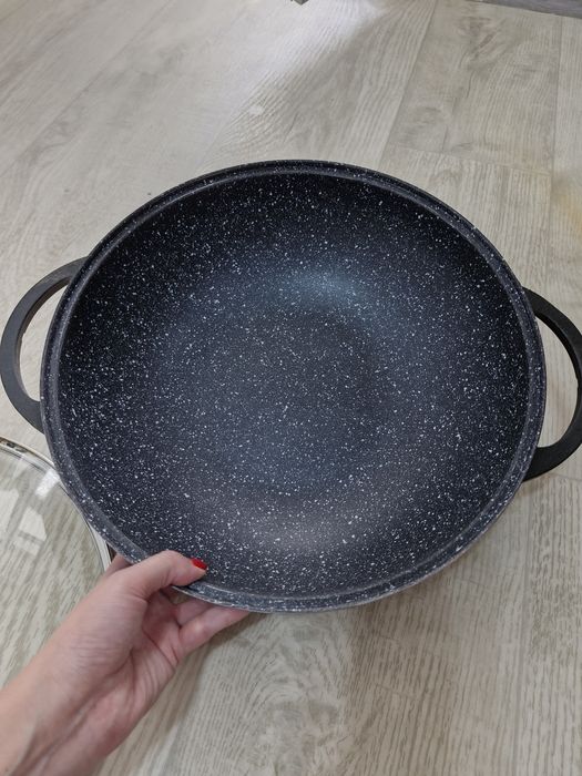 Кастрюли вок и тефаль