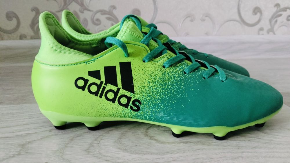 Продам Бутсы Adidas