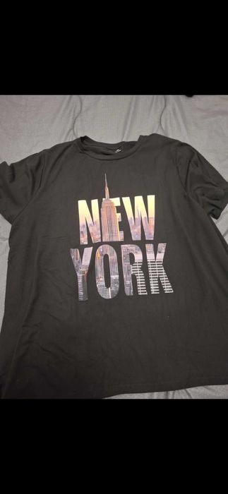 Четири тениски и два клина големи номера