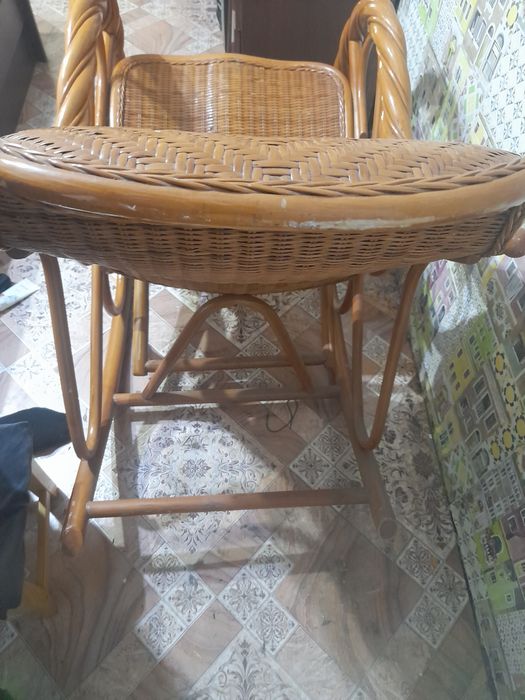 Кресло качалка ротанговое