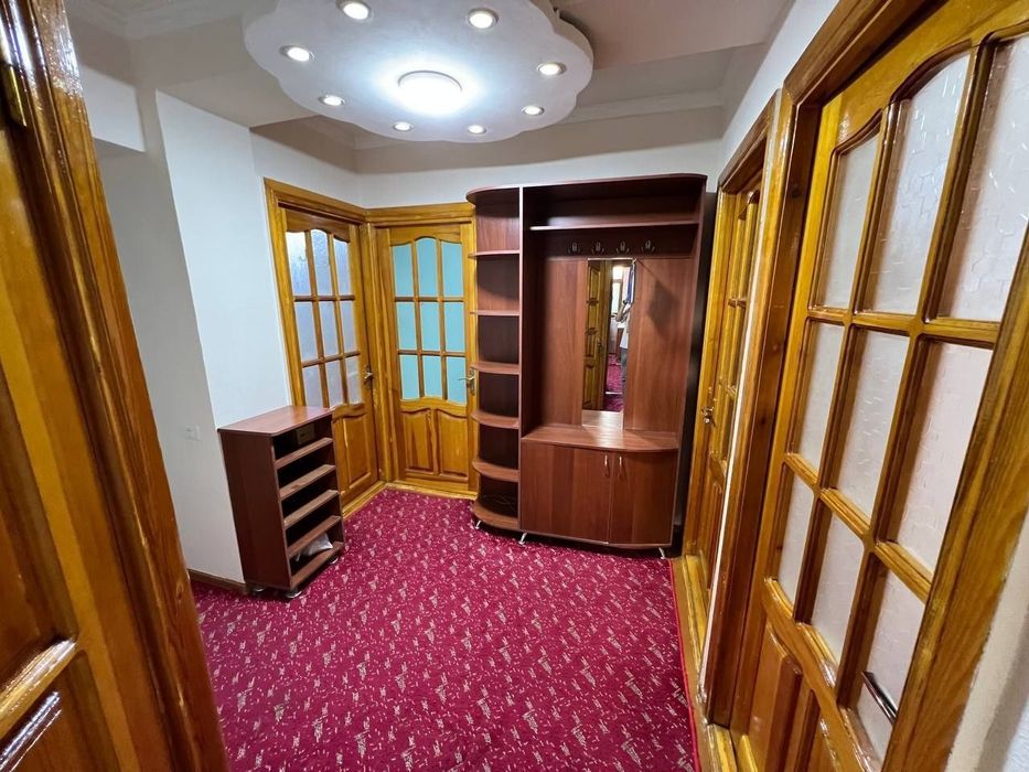 Arenda  Uchtepa 22  kvartira 

4/2/5

Площадь: 88 м²

Цена: 555 $ 

+9