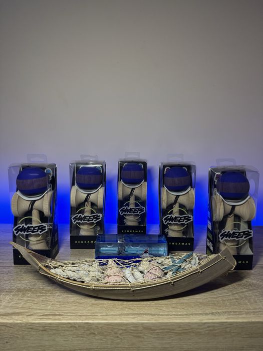 Kendama Broken Bones Ultra Navy Broken Shape