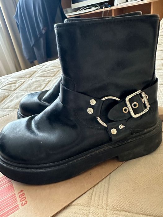 Продам детскую обувь и ботиночки