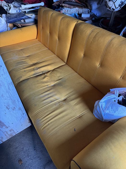 Диван и кошара мебели