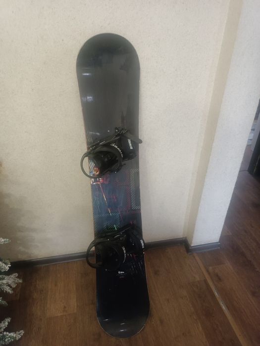 Продам сноуборд 155см