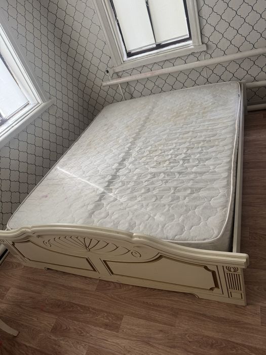 Продам старую мебель