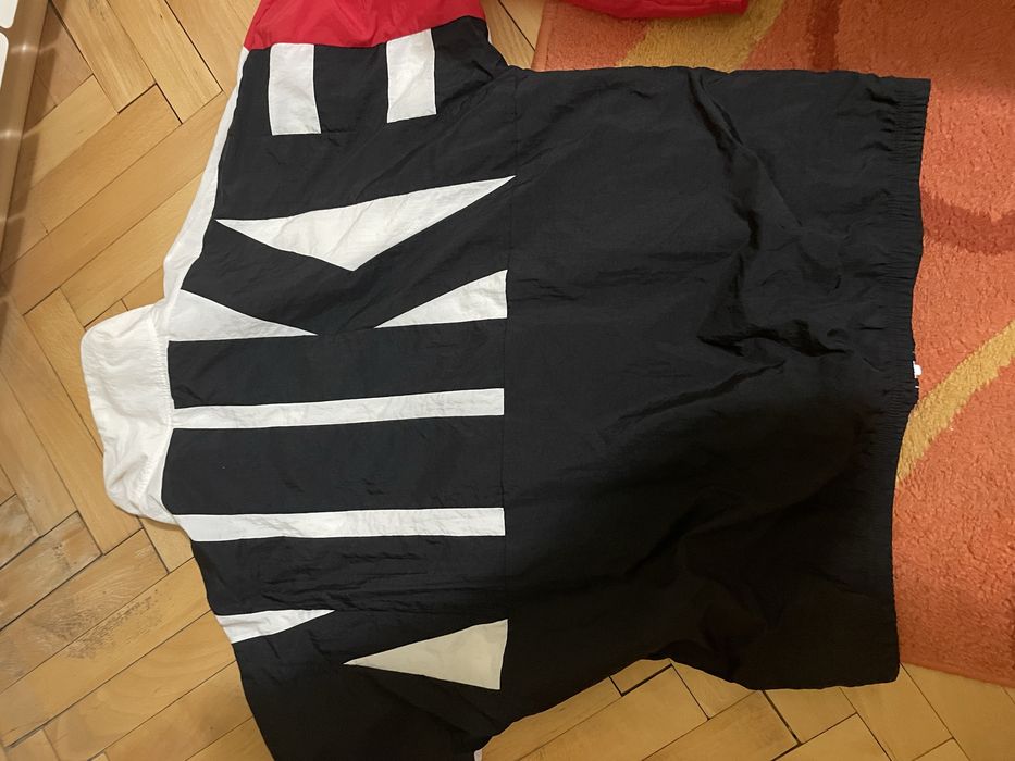 Nike горнище като ново