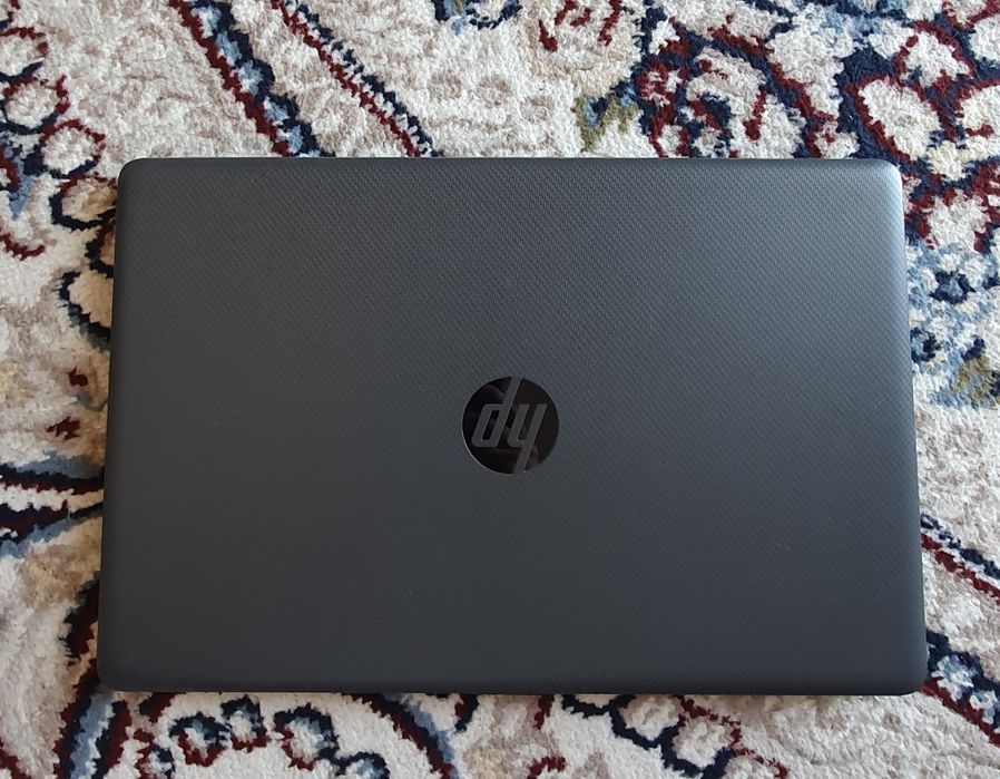 HP noutbook sotiladi aybi yoq holati yangi