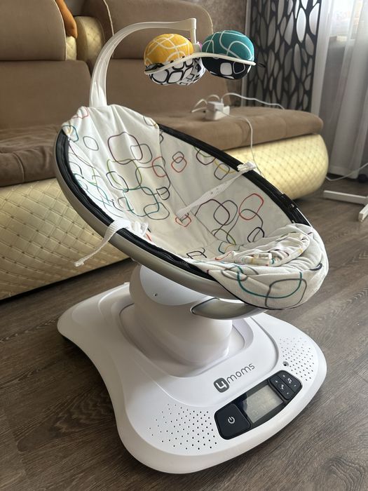 Продам электрокачем 4Moms