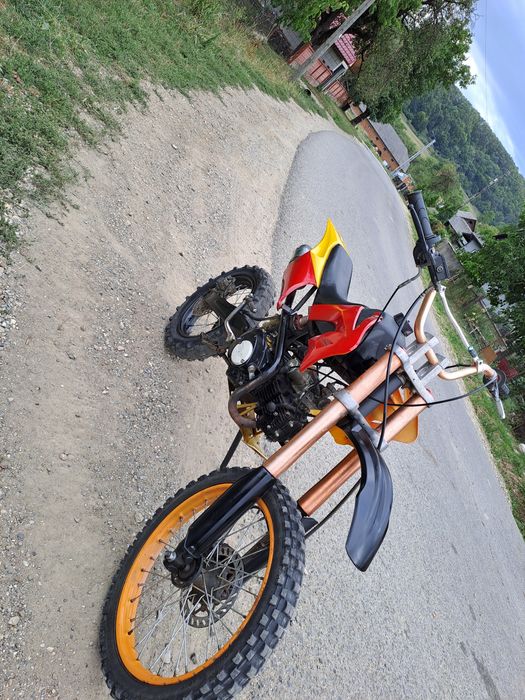 Vând cross 125cc