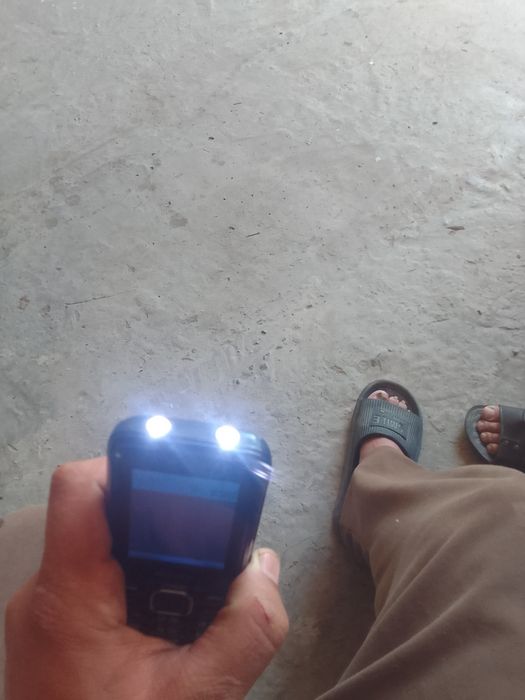 Telefon sotiladi narxi 120000 so'm