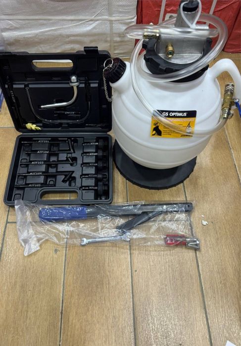 Бочка для залива масла в трансмиссионные