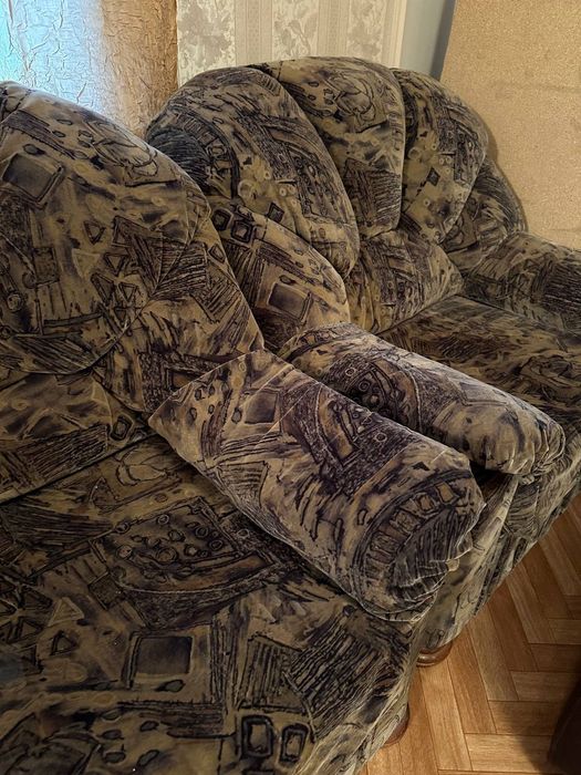 Диван, два кресла в комплекте
