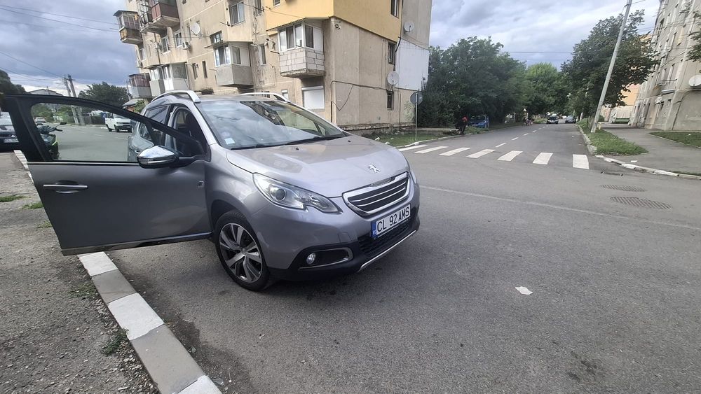 De vânzare Peugeot 2008 – Euro 6, Benzină, Stare Excelentă (Ideală pentru oraș și drumuri lungi)