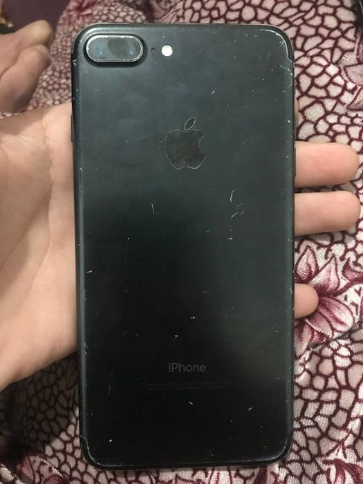Sotiladi IPhone 7 plus Narxini yana kelishamz