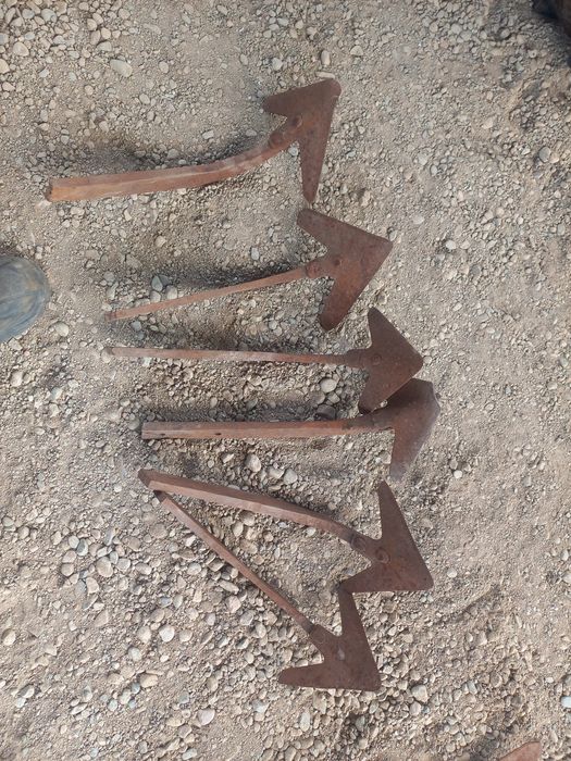 Культиватор окучник 3 рядный