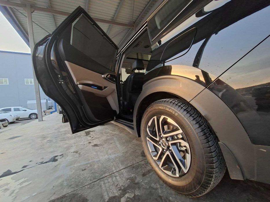 Продаётся  автомобиль KIA CARENS