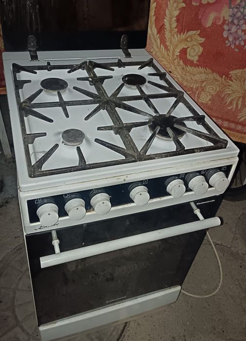 Газовая плита продае́тся