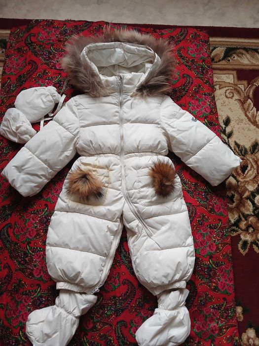 Продам комбинезон трансформер  Gucci