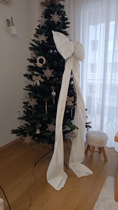 Vând fundă decorațiune brad