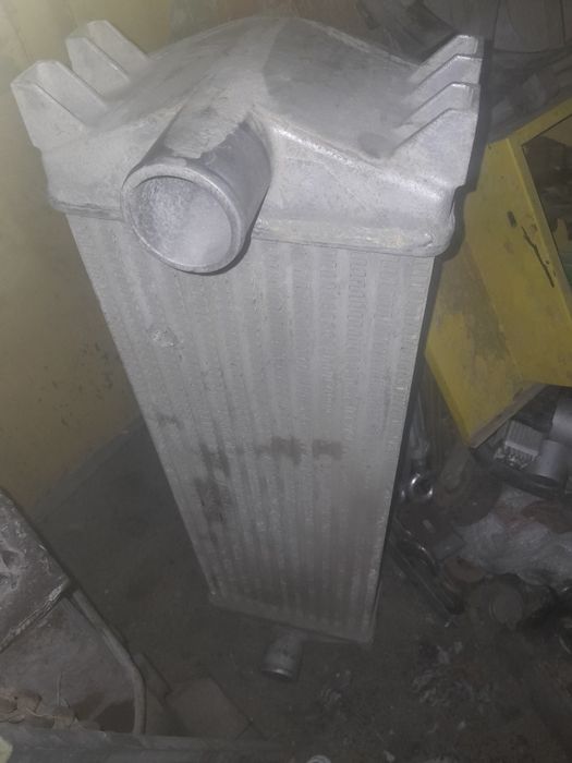 Интеркулер огромный