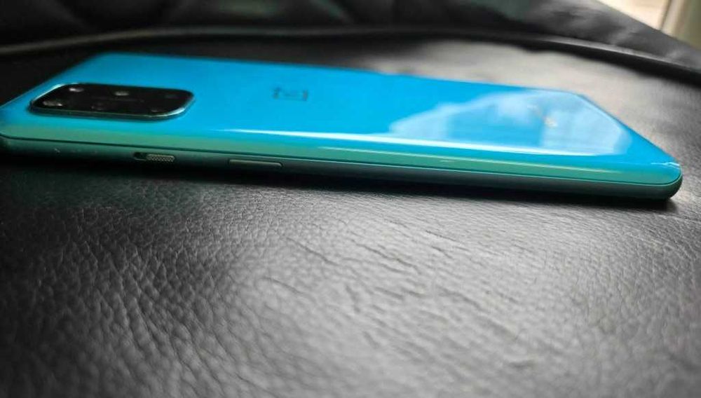 OnePlus 8T 12GB + 4GB RAM / 256GB