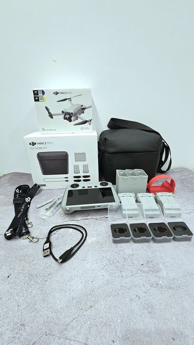 Нов! Дрон DJI Mini 3 pro + DJI RC + Fly more combo + care refresh