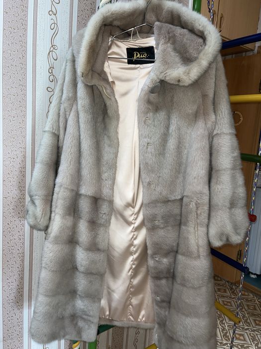 Норковая шуба в сером цвете